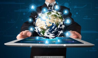 指尖經(jīng)緯 平板電腦上的地球圖片與計算機網(wǎng)絡科技的交匯